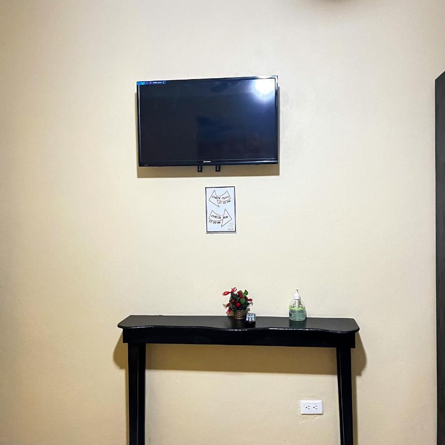 B Aparts Hotel Coxen Hole ภายนอก รูปภาพ